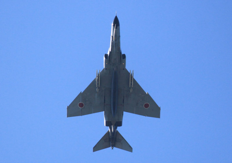 新田原機上空を旋回するｆ4ファントムの写真