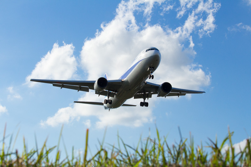 宮崎空港でB787を置きピンで狙ってみました。