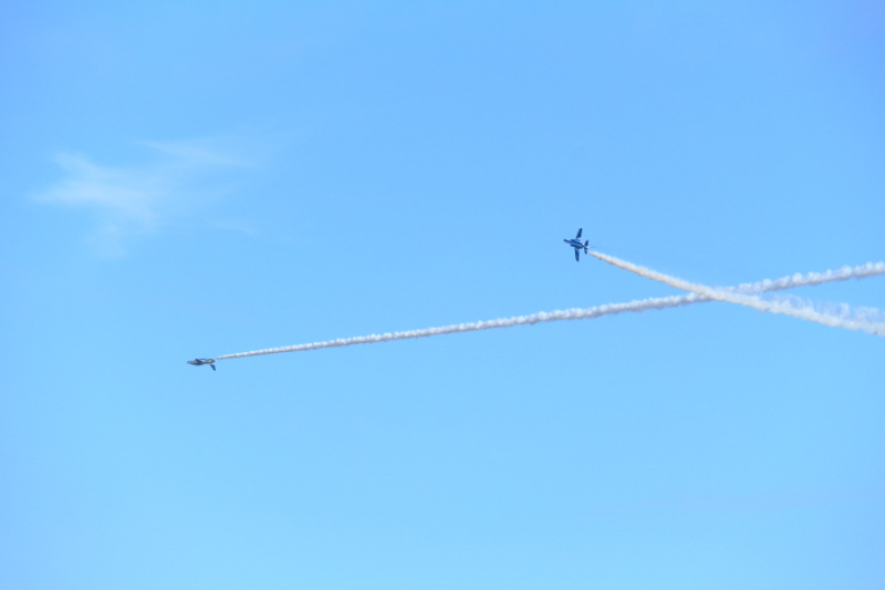 ブルーインパルスアクロバット飛行