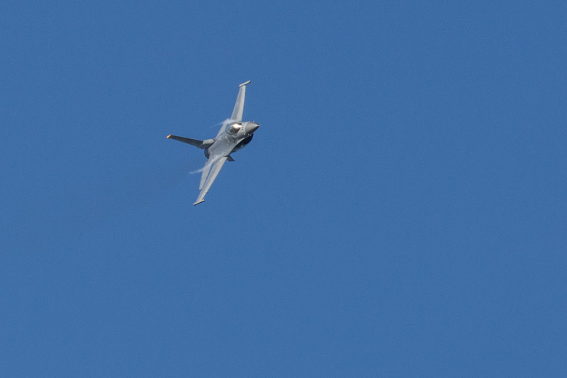新田原基地にやってきた青森三沢基地所属のf-16