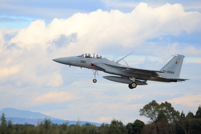 通常訓練中のF-16