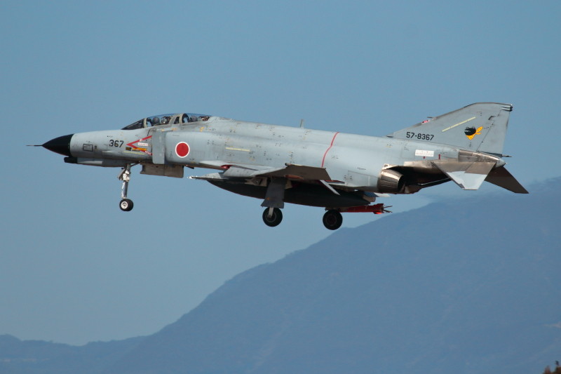 毎日飛行訓練に頑張る新田原基地所属のF-4戦闘機