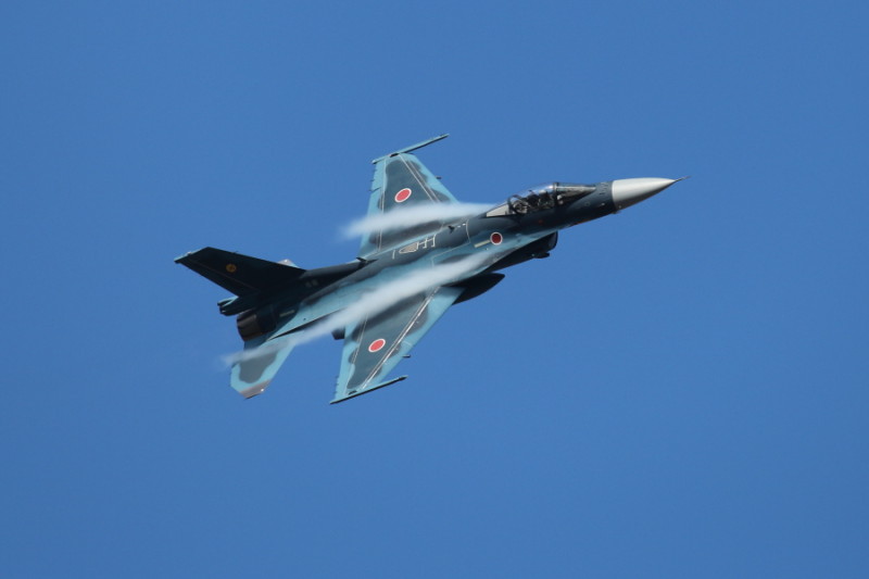 2015航空祭事前訓練に来たF-2戦闘機