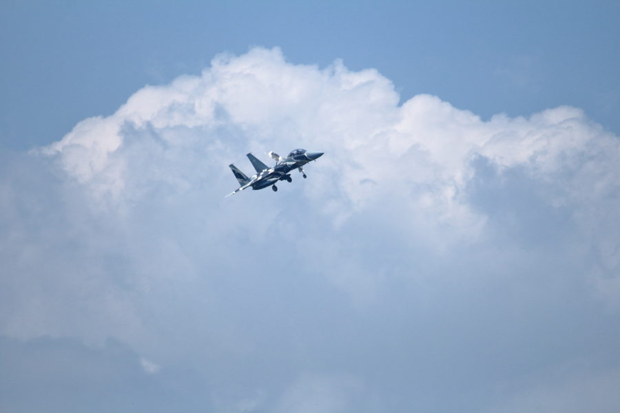 新田原基地にアプローチ中のアグレス