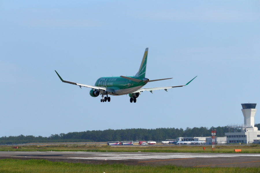 宮崎空港にやって来たフジドリームエアラインの飛行機