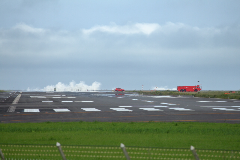 宮崎空港事務所の消防車の写真