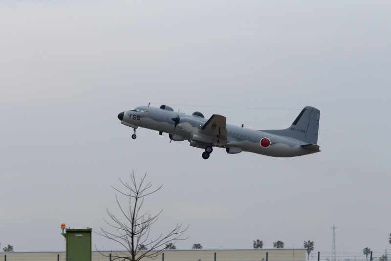 今日の新田ばる基地での収獲はys-11型の飛行機