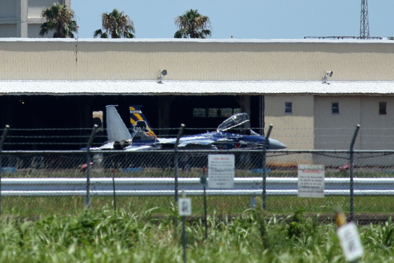 新田原基地に見たことのないＦ15が駐機している。特別塗装機か